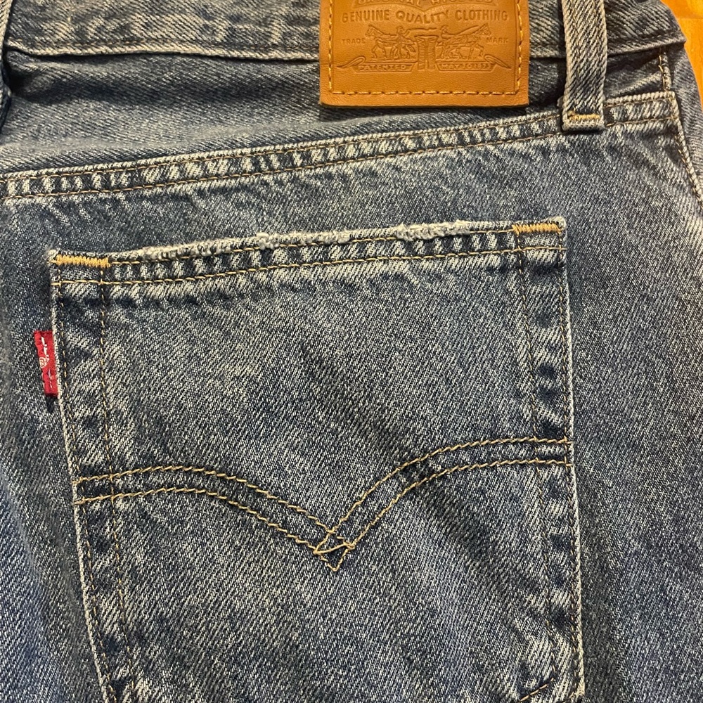 Levi's Women's Boot Cut Jeans - Classic Blue - Picture 3 of 5